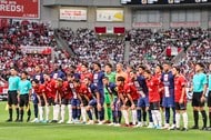 天才かよ バイエルンのドイツ代表mfキミッヒが 意表を突く低弾道fk を決める チームはフランクフルトを6 1で粉砕 動画 概要 海外サッカー ニュース サッカー批評web