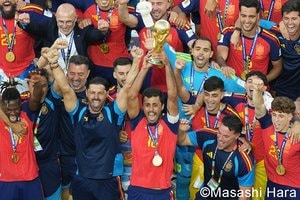 【W杯決勝】バルサ新旧10番対決が実現！マドンナ＆2R、BTS、美ボディ歌姫49歳の賛否両論ハーフタイムショー！試合後のメッシとヤマル、トランプ劇場をご覧あれ！【スペイン代表vsアルゼンチン代表】激闘PHOTOギャラリーの画像