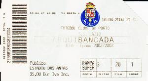 後藤健生の「蹴球放浪記」第147回「“廃スタジアム巡り”も立派な趣味」の巻(1) ポルトガルの子どもたちを育むレンガ塀に囲まれたグラウンドの画像