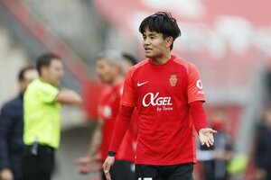 久保建英に海外メディアが絶賛の嵐!!｢日本代表の至宝｣マン・オブ・ザ・マッチ級の活躍で｢最高評価｣!!｢エグい｣｢鳥肌｣と話題のバレンシア戦での針穴を通す｢極上のスルーパス｣とは?【動画】の画像