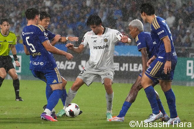 雨中の上位対決で柏が4発快勝！ 古巣との一戦に気合十分の藤尾翔太＆味方を鼓舞し続けた昌子源！ 瀬川祐輔が見事な2ゴール！ 【FC町田ゼルビアvs柏レイソル】激闘PHOTOギャラリーの画像002