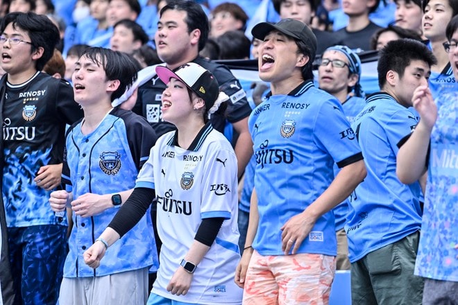 【サポーターアルバム】等々力連勝をアシストした「川崎フロンターレの試合前のサポーター写真83枚」！ 2万2070人が駆け付け圧巻の応援見せた「川崎フロンターレーセレッソ大阪」の画像010