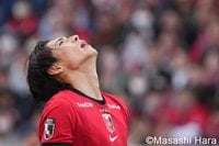 ｢エグすぎる｣｢キャノン砲！｣連勝浦和のヒーロー・小森飛絢、古巣相手の“恩返し左足弾”がヤバすぎる｢上田綺世みたいなパンチ力｣