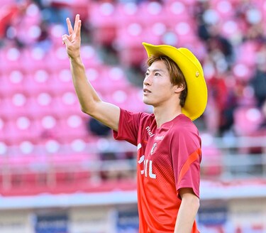 写真 3得点の土居聖真 100万円のイエローハットを被った姿がルフィにしか見えない Jリーグ 国内 批評 サッカー批評web