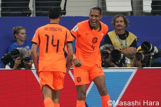 【W杯】日本代表が2度のビハインドも“チーム一丸”で追い付いたオランダ戦！ピッチサイドから見た選手たちの執念と歓喜の景色【日本代表vsオランダ代表】激闘PHOTOギャラリーの画像009