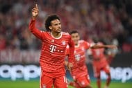 「ビールは最高にうまいだろうね」バイエルン・ミュンヘンの選手が妻とともにオクトーバーフェストに参加! 伝統衣装に身を包んだトーマス・ミュラーらが街を練り歩く!の画像