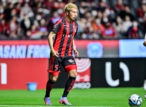 「福ちゃんとこのモップちゃん」札幌の新商品で「モデル犬」にまさかの大注目集まる！ 飼い主の現役選手も愛犬とともに「推し」の画像