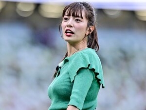 「やっぱりユニフォーム姿最高です」J大好きのテレ朝・人気女子アナの今季20クラブ目のユニフォーム姿が「かわいい〜」と話題！「何でも着こなしてしまう、、流石です」の声の画像
