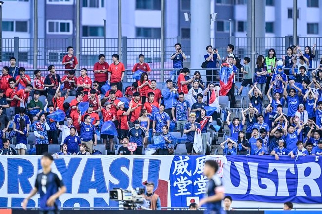 【サポーターアルバム】サッカー日本代表の韓国戦勝利を支えたサポーター写真95枚！ 韓国・龍仁に駆け付けた熱い声援ショット「日本代表ー韓国代表」の画像064
