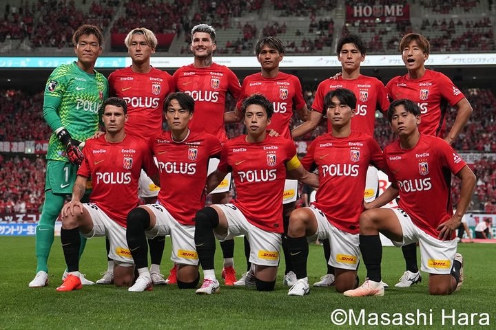 【浦和レッズ非常事態(1)】前節の歓喜から一転、スタメン6人変更の手痛い代償！曺貴裁監督が明かした苦しい胸の内と、勝敗を分けた2つの迷い