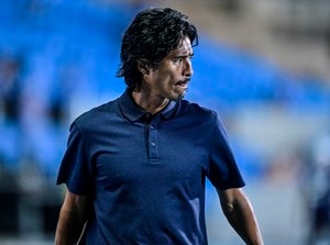 大住良之の｢この世界のコーナーエリアから｣第183回｢浦和レッズ主将が打ち立てた“世界記録”｣(2)元日本代表主将のボンバー中澤やビルバオの怪物も及ばない｢260試合出場｣の偉業の画像