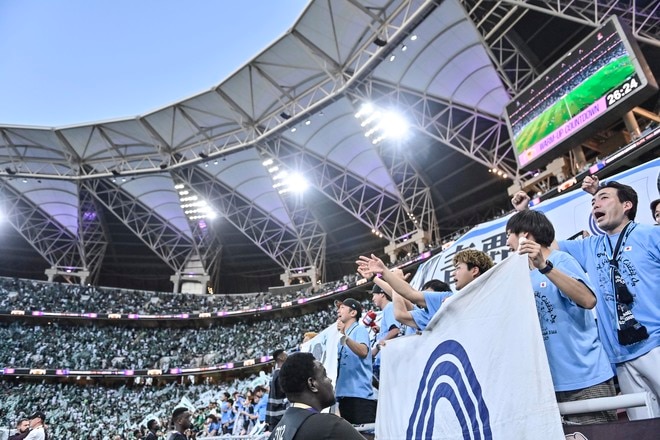 【サポーターアルバム】サウジアラビア・ジェッダ開催のACLE決勝に川崎サポーター700人が集結！ 現地で声援を送ったサポーター写真78枚「アル・アハリー川崎フロンターレ(1)」の画像062