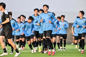 【ACLE準々決勝に向けた「川崎フロンターレ完全密着ドキュメント」(2)】「ふわふわする感じ」の独特のピッチと「思ったほどではない」と語る暑さ。試合会場で練習できない逆風もの画像