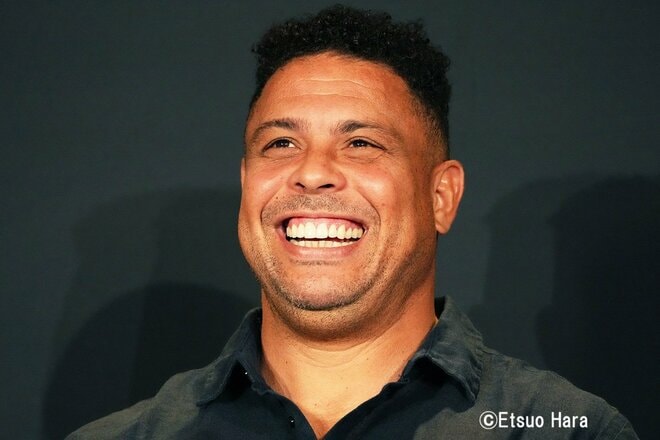 バッジョ、ロナウド、デルピエロ、カカ…レジェンド6人がトランプタワーに大集合！大五郎カット怪物の｢最新ヘア｣、ブラジルの貴公子｢超イケオジ化｣、2大ファンタジスタ｢微妙な距離感｣　原悦生PHOTOギャラリーの画像006
