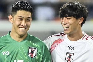 ｢スーパーセーブ製造機！｣J1鹿島GK早川友基の“A代表デビュー戦での決定機阻止”1対1シュートストップに反響！｢さすが俺らの早川｣｢W杯行きそうだな｣の声の画像