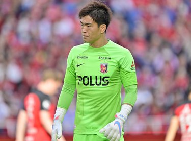 浦和レッズ 西川周作 四角い 浦和レッズ 西川周作 四角い
