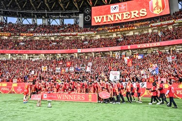 髪長いとイケメンだな楢崎さん！」J1名古屋のルヴァン優勝の裏で、元