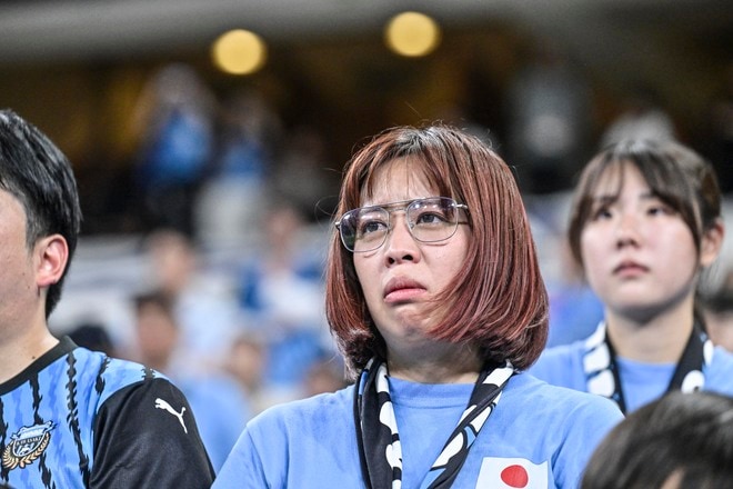 【サポーターアルバム】ACLE決勝で敗退した川崎サポーターの涙の姿……試合後、現地で感情を爆発させたサポーター写真51枚「アル・アハリー川崎フロンターレ」の画像009