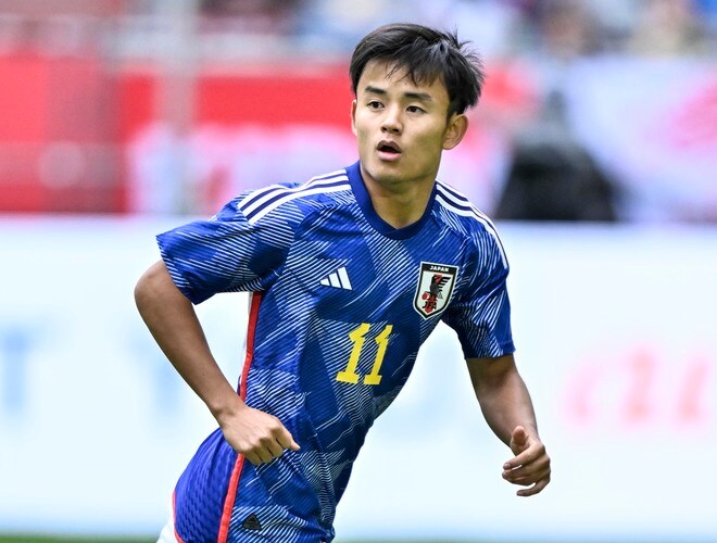 「上手くて草」「際どいコース」サッカー日本代表・久保建英が素早い振り抜きから「左足ゴール」で今季2点目決めた! 2人で完結させたレアル・ソシエダのカウンター攻撃の画像