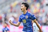 髪の毛切ってる〜｣サッカー日本代表・三笘薫の新ヘアースタイルに