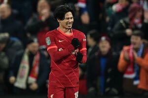 南野拓実が｢1ゴール1アシスト｣の大活躍でリバプールを敗戦から救う!!フル出場のレスター戦で最後に待っていたドラマ!!日本代表エースの｢技ありアシスト｣と｢劇的同点ボレー弾｣とは?【動画】の画像