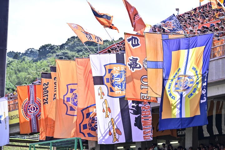 ｢タッタタラリラ〜♪｣｢夢の共演｣J1清水が地元を舞台にした国民的アニメとのコラボ企画スタート！｢背番号はまる子だから05なのか！｣｢キーホルダー欲しい！｣