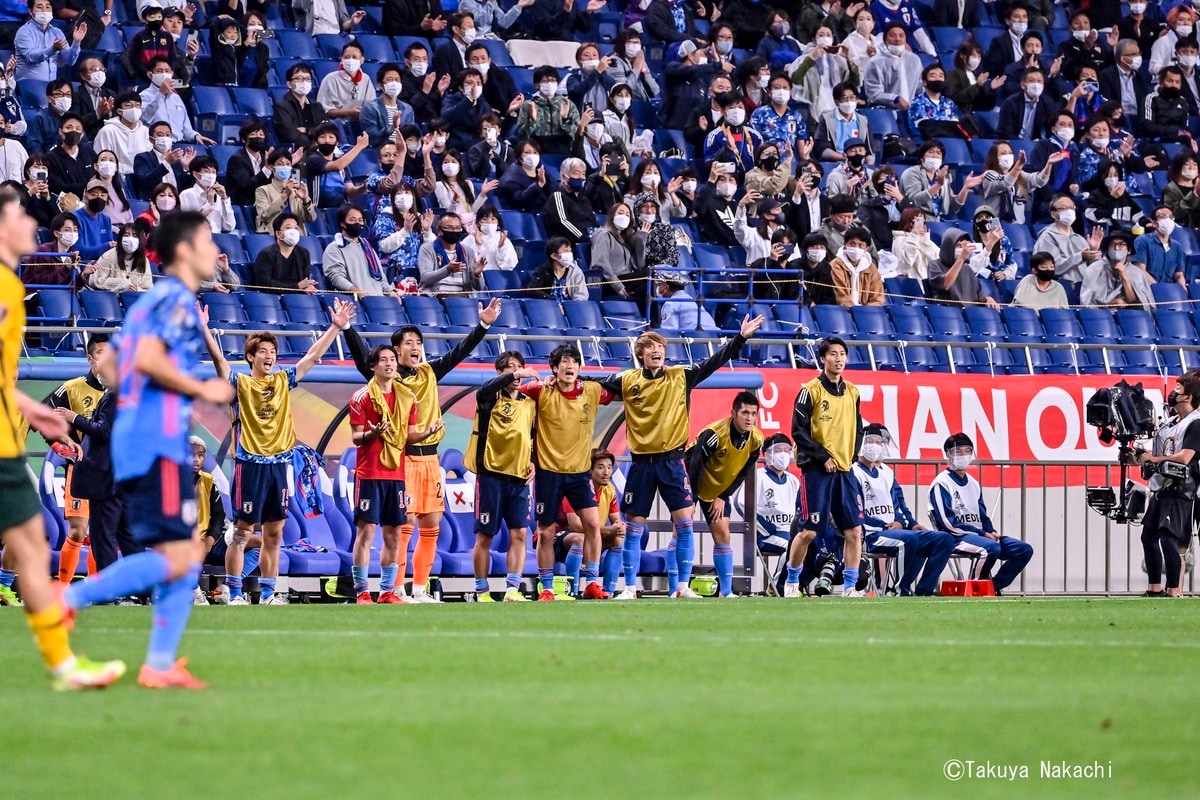 まさかの居残りラン サッカー日本代表 板倉滉ら 控え4選手 が試合後に見せた 埼スタ猛ダッシュ サッカー批評web