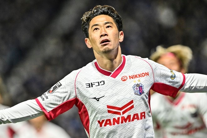 「めちゃめちゃ覚えてるわ〜これ」FIFA公式からの香川真司36歳”誕生日祝い”の14年前イタリア戦ゴールに再脚光！「コンフェデのこのゴール忘れない」「1番好き」の声の画像