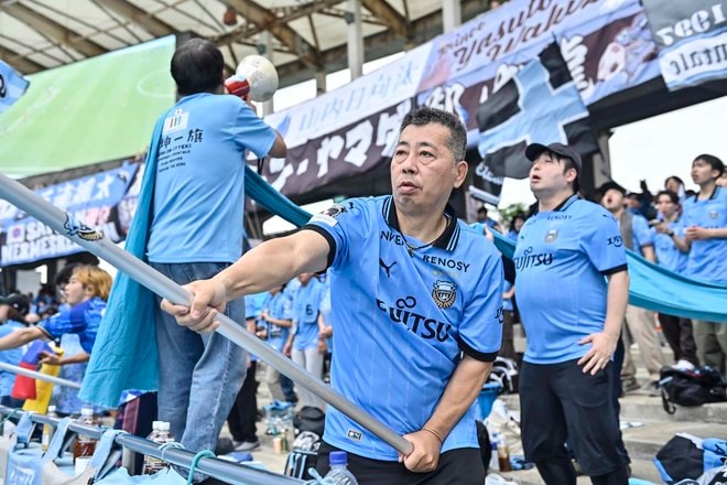 【サポーターアルバム(2)】G大阪戦の執念の同点弾導いた川崎フロンターレのサポーター写真94枚！ Gゾーンからメインスタンドまで撮影「川崎フロンターレーガンバ大阪(2)」の画像055
