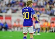 「Takiカッコよすぎる」モナコの新ユニフォーム発表で、長髪になった南野拓実の「見返り姿」など公開！「とても素敵」「マスタークラス」などの声が広がるの画像