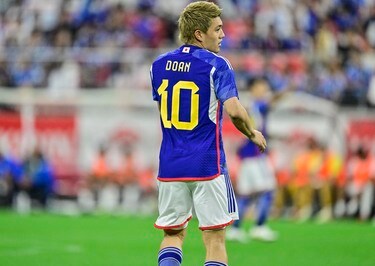 堂安律は代表10番で成功できるか?(1)】堂安が明かす、「いい意味で 堂安律は代表10番で成功できるか?(1)】堂安が明かす、「いい意味で