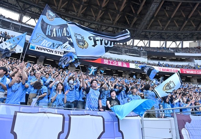 【サポーターアルバム】ACLE準優勝後初の国内試合に駆け付けた川崎フロンターレのサポーター写真80枚！ 国立を青く染め上げる「鹿島アントラーズー川崎フロンターレ」の画像046