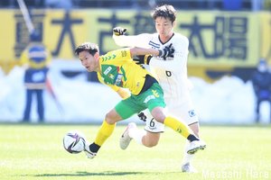 「めちゃめちゃカッコいいし雰囲気ある」J2ジェフ千葉が公開した「リノベ済みロッカールーム」に絶賛の声！ 大きなエンブレムが床に描かれた新デザインの画像