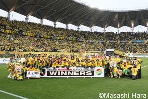 【2025年J2「J1昇格プレーオフ決勝」ジェフユナイテッド千葉vs徳島ヴォルティス「徹底分析」】17年ぶりのJ1昇格を決めた4つの要因　「できることはする」フロントの熱意【戸塚啓のJ2のミカタ】(1)の画像