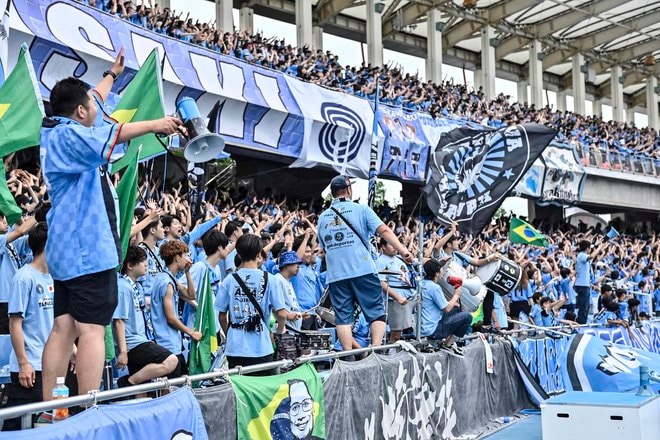 【サポーターアルバム】完封勝利後に笑顔＆万歳見せた「川崎フロンターレの試合後のサポーター写真83枚」！ ホーム連勝を熱狂的サポート「川崎フロンターレーセレッソ大阪」の画像057