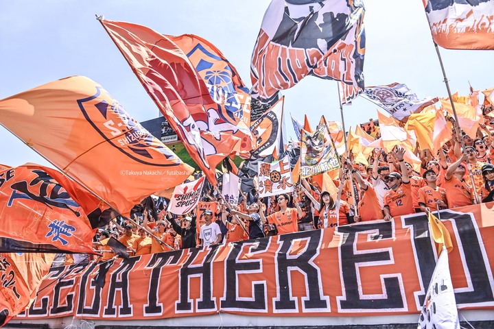 『空中バタ足セービング』が月間ベストセーブ！ ｢マジですごい｣J1清水GK梅田透吾の“2段階ステップ”が神業！｢細部にまで行き届いた技術と判断力｣ に脚光