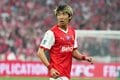 運命の大一番！サッカー日本代表・伊東純也、中村敬斗、関根大輝が語った｢世界一のクラブ｣と｢降格プレーオフ｣(1)純也＆敬斗いつものルーティンと作れない攻撃の形｢準優勝は奇跡ですね｣【激闘33連写】の画像014