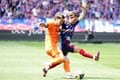 FC東京2シャドー左の｢15歳逸材｣が躍動も…元サッカー日本代表｢36歳エース｣の全ゴールに絡む活躍で清水エスパルスが5位浮上｢イメージはできていた｣【FC東京VS清水エスパルス】PHOTOギャラリー激闘22連写の画像005