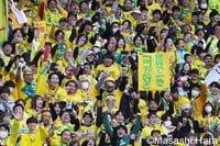 【2025年J2「J1昇格プレーオフ決勝」ジェフユナイテッド千葉vs徳島ヴォルティス「徹底分析」】17年ぶりのJ1昇格を決めた4つの要因　凄まじい熱量でチームを後押した圧倒的なホームアドバンテージ【戸塚啓のJ2のミカタ】(2)