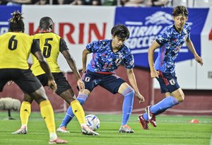 サッカー日本代表・伊藤洋輝「三笘薫のパートナー候補」筆頭に!パラグアイ戦に続いてガーナ戦でも三笘とコンビを組んだ「理由」とは?の画像