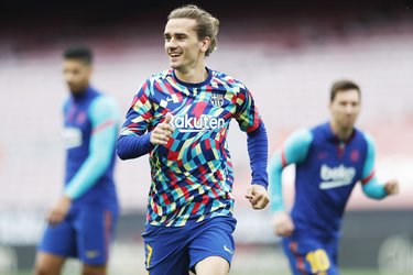 リオネル・メッシ バルセロナ金台座 リオネル・メッシ バルセロナ金台座 2024-25 Topps リオネル