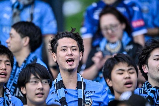 【サポーターアルバム】平日のナイトゲームに2万302人が来場！ 熱すぎる川崎フロンターレのサポーターの試合前の写真71枚！「川崎フロンターレー浦和レッズ」の画像004