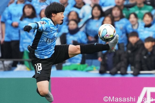 壮絶な8発打ち合い！新加入5人起用“進化”した川崎が開幕勝利！エリソン圧巻ハット！変化した右サイド！奮闘したCBコンビ！昨季2位の柏に激勝！【川崎フロンターレvs柏レイソル】激闘PHOTOギャラリーの画像002