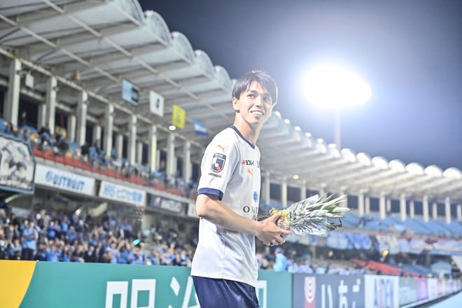 【サポーターアルバム】水曜開催の横浜FC戦に2万人が駆け付けた川崎フロンターレのサポーター写真47枚！ 勝利後の笑顔ショット「川崎フロンターレー横浜FC」の画像004