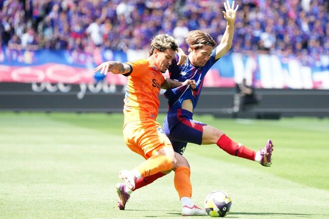 FC東京2シャドー左の｢15歳逸材｣が躍動も…元サッカー日本代表｢36歳エース｣の全ゴールに絡む活躍で清水エスパルスが5位浮上｢イメージはできていた｣【FC東京VS清水エスパルス】PHOTOギャラリー激闘22連写の画像005