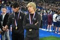 運命の大一番！サッカー日本代表・伊東純也、中村敬斗、関根大輝が語った｢世界一のクラブ｣と｢降格プレーオフ｣(2)敬斗＆純也メダル記念ショットと先制点｢カードをもらってもいい｣プレー【激闘後21連写】の画像007