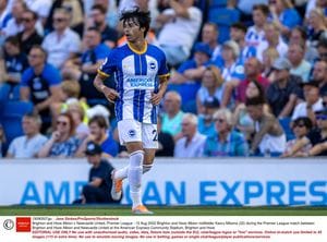 「三笘推しハンパねぇ」サッカー日本代表FW三笘薫の「英代表DF突破シーン」をブライトンが「別アングル公開」! 「ピッチ横」からの動画にファン興奮の画像