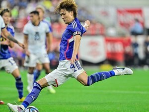 「もっとCBとして存在感が出てくる」板倉滉が語った2つの場面での悔しさ。「彰悟さんのことはわかってますし」と連携にも手応えの画像