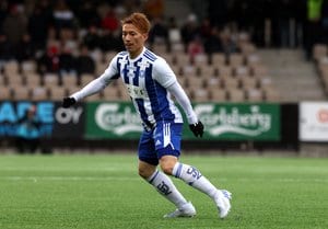 日本では考えられない⁉ フィンランド１部・HJKヘルシンキ所属の田中亜土夢が試合後の「祝杯→サウナ→スタジアムのピッチで外気浴」動画を公開！ 「これがフィンランドの常識」とファンもビックリ！の画像