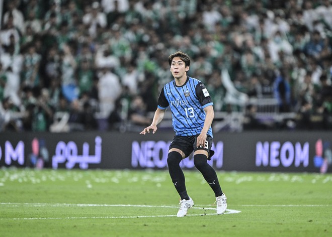 【川崎フロンターレアルバム】ACLE決勝で無念の負傷交代した三浦颯太の写真31枚！ 出場を続けた気迫の左SBのピッチ内外の姿「アル・アハリー川崎フロンターレ」の画像027